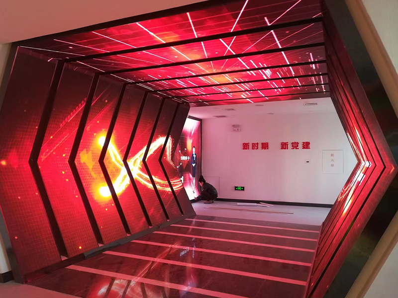 想給店鋪裝個(gè)LED顯示屏，該怎么選分辨率？是不是分辨率越高畫(huà)質(zhì)就一定越好？